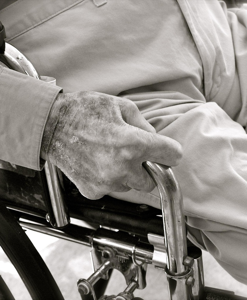 personal care support for elderly person